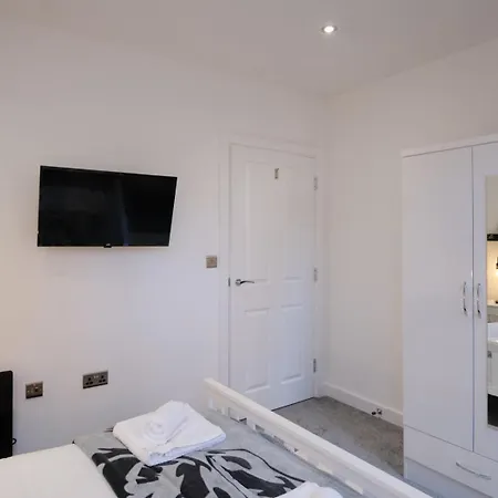 Tv | Near Key Attractions | Quality Staycation Birmingham