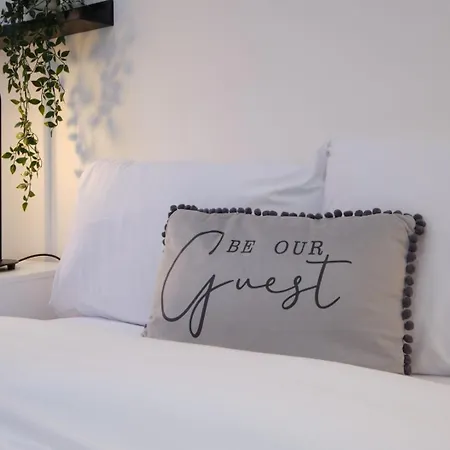 Tv | Near Key Attractions | Quality Staycation *